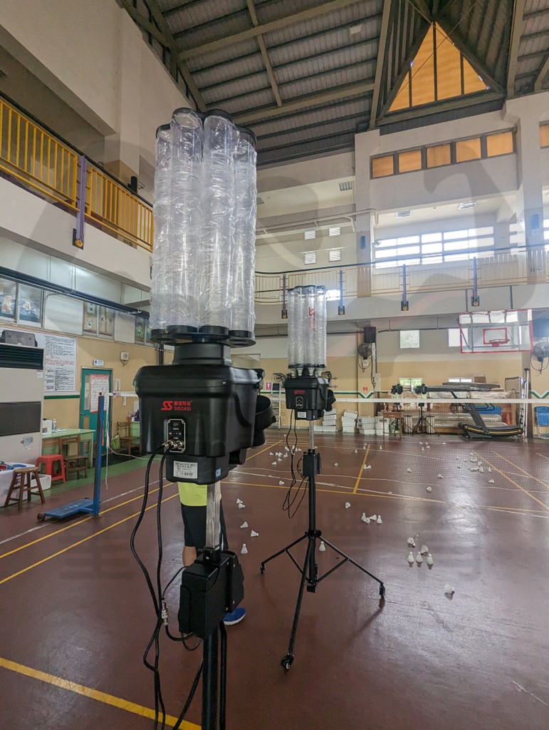斯波阿斯 siboasi B2202a b2300a b5 s4025a  羽毛球發球機 Badminton shooting machine